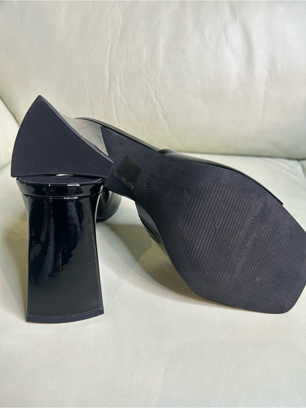 Sleek Black Patent Block Heel Mules - Picture 5 of 8